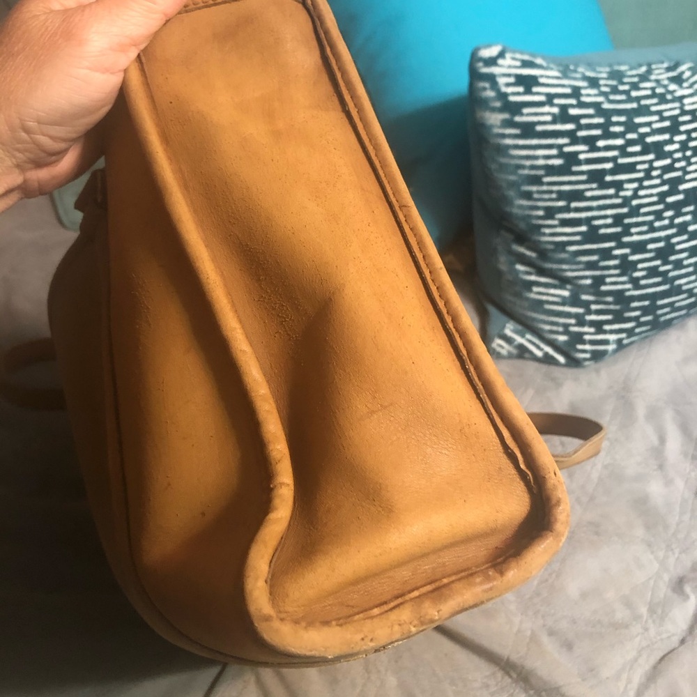 Vintage Coach Embassay Bag 1970’s - Picture 5 of 13